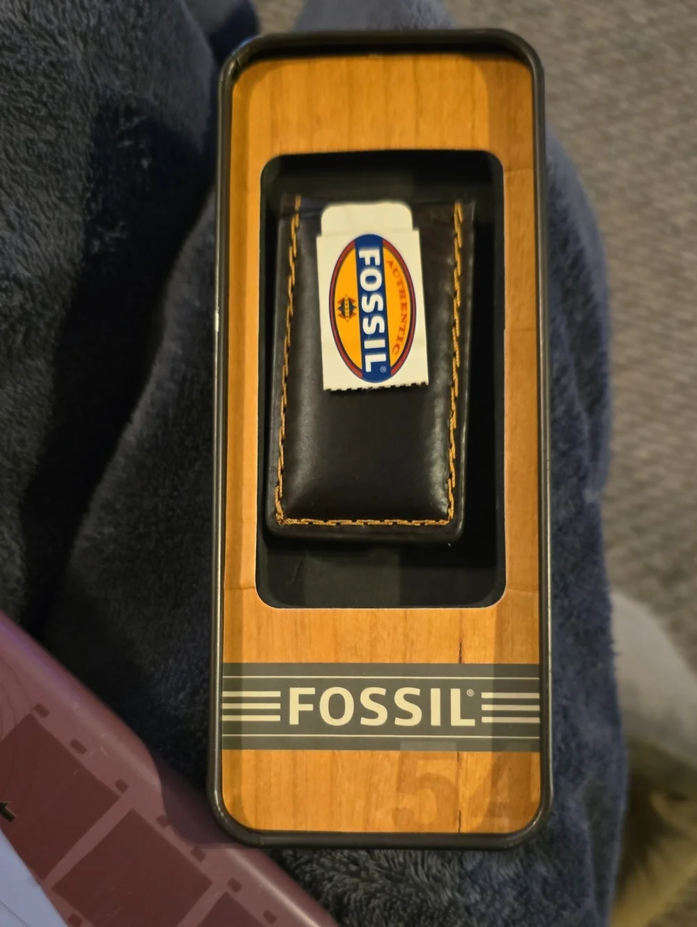 Fossil Black Leather Money Clip with Contrast Stitching
